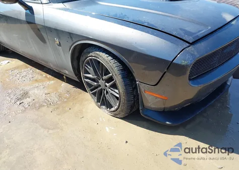 2016 Dodge Challenger 392 Hemi Scat Pack Shaker z USA, uszkodzony, nr VIN 2C3CDZFJ3GH289908